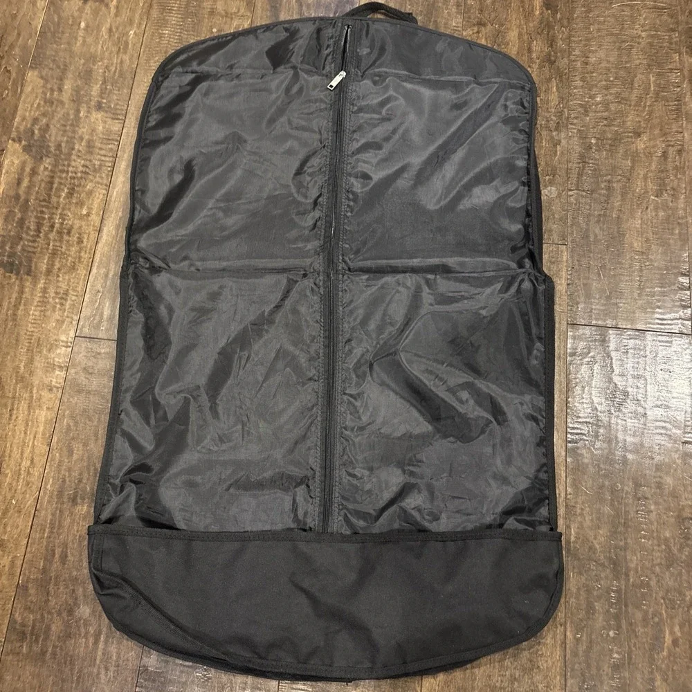 American Tourister Black Suit Garment Bag 22
